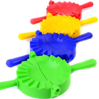 Форма для лепки пельменей и...