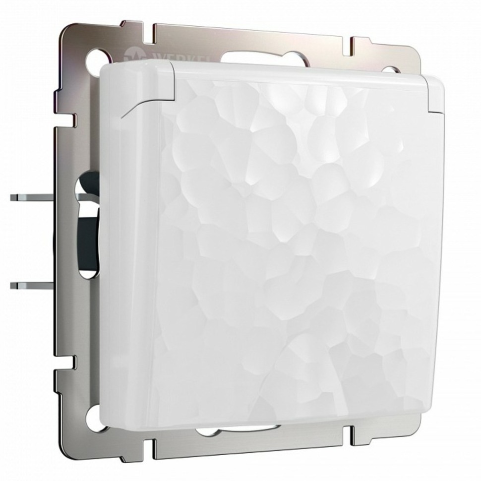 Фото Розетка влагозащищенная с заземлением и со шторками, без рамки Werkel Hammer белый W1271201 WRK_a052021 - интернет-магазин МегаТерем в Москве