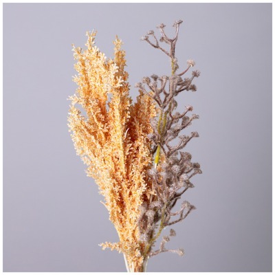 Цветочная композиция из пол...