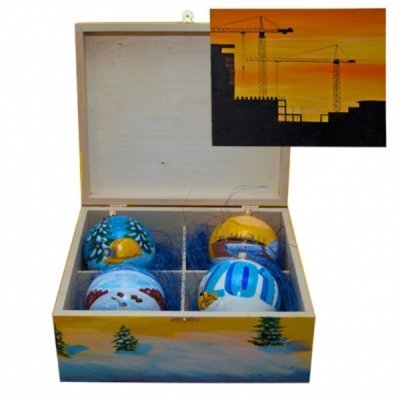 Новогодний набор на 4 шара ...