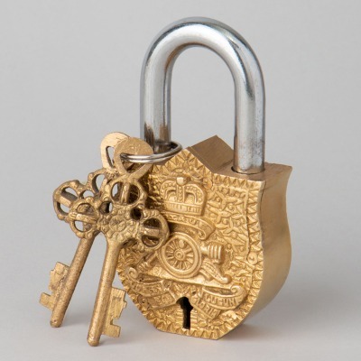 Замок декоративный с ключам...
