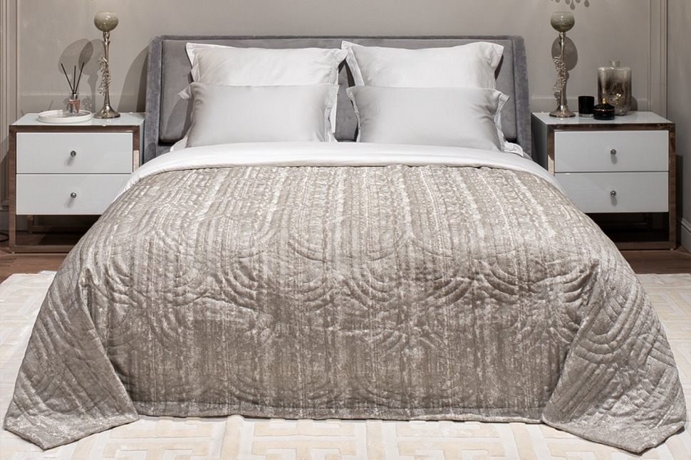 Фото Покрывало ARTDECO SER 260*260 со стежкой (TT-00016739) - интернет-магазин МегаТерем в Москве