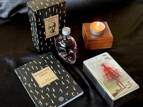 Фото Карты Таро Madhouse tarot, Tarotmania / Таро Сумасшедшего Дома (64520) - интернет-магазин МегаТерем в Москве