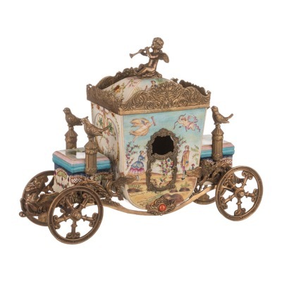 Изделие декоративное карета...