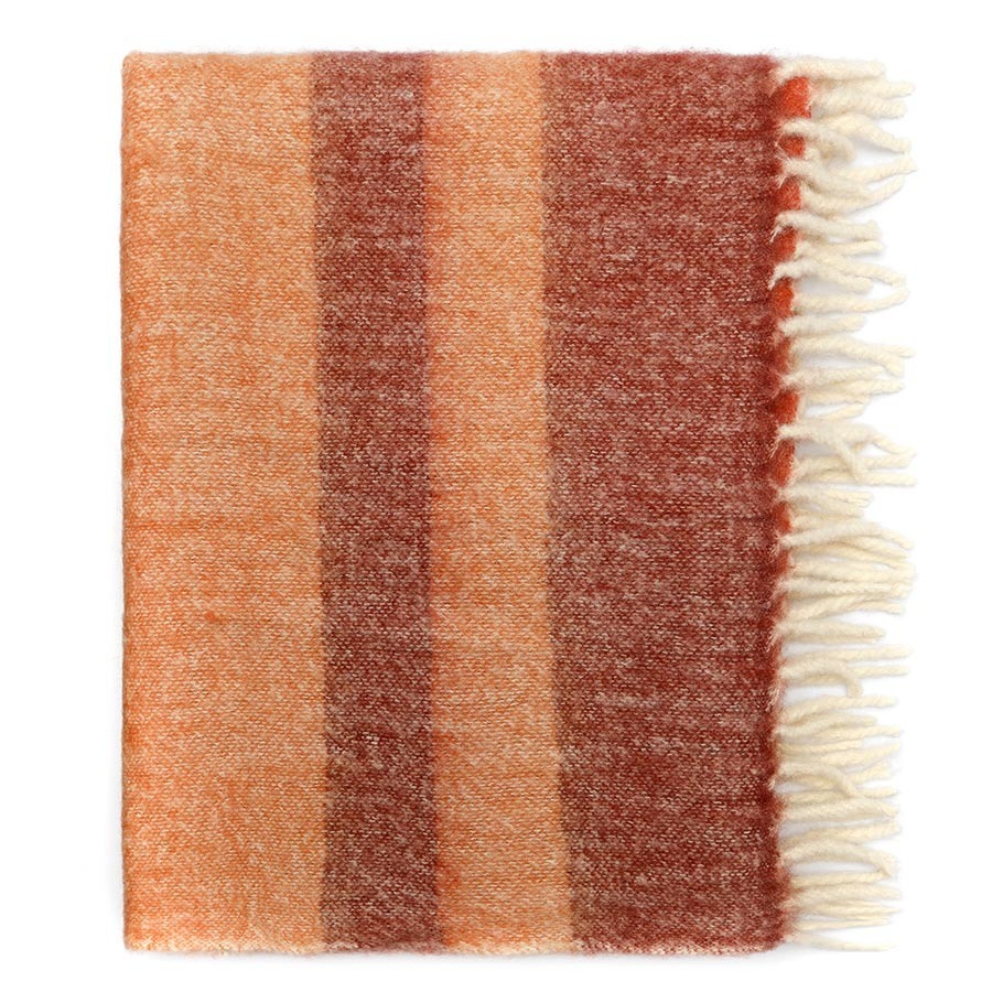 Фото Плед мохеровый over horizon терракотового цвета из коллекции trendy ruffles, 130х180 см (79735) - интернет-магазин МегаТерем в Москве